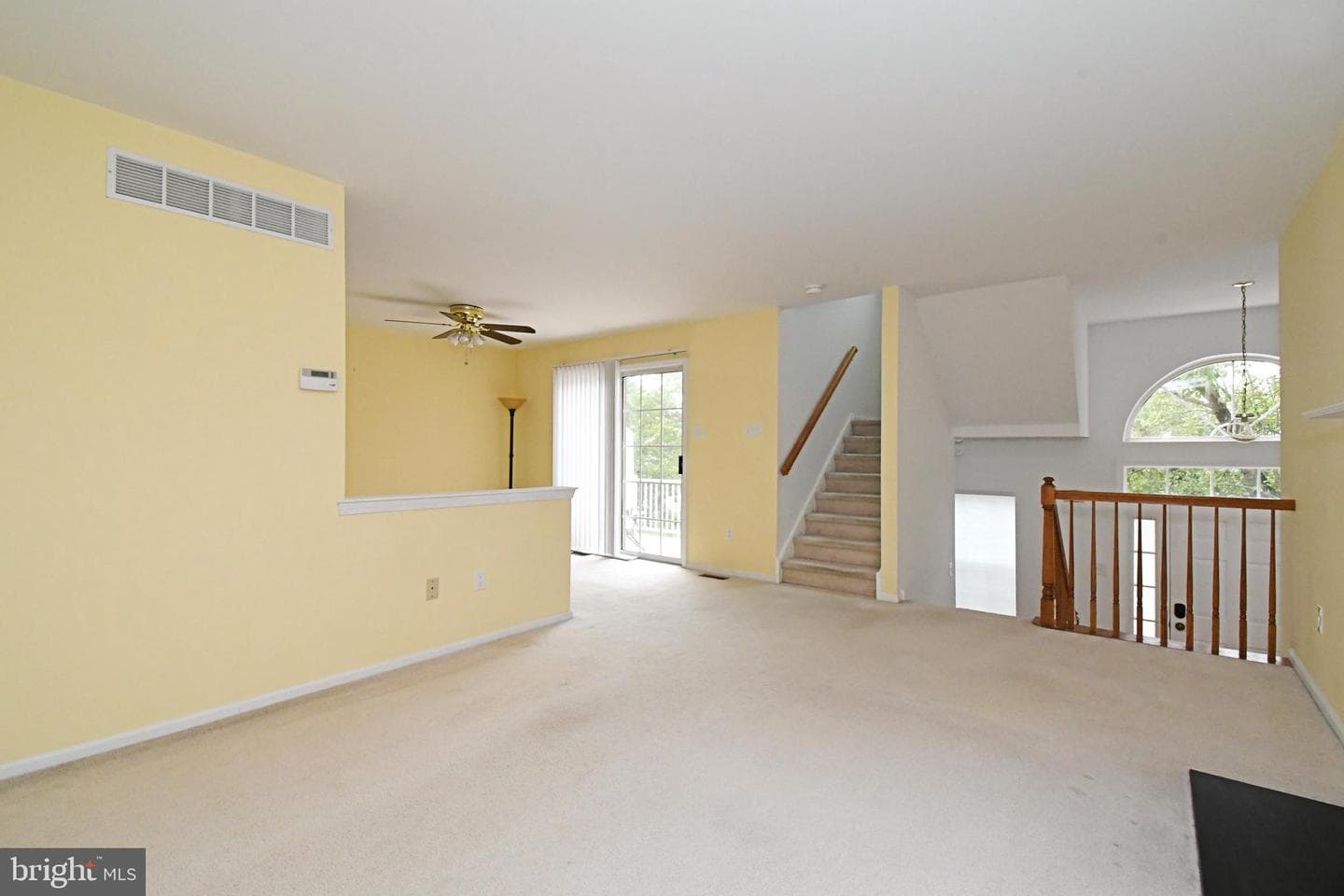 716 Thornhill Drive photo 11