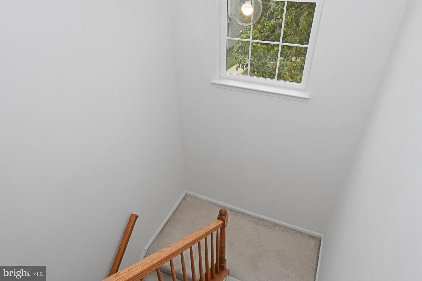716 Thornhill Drive photo 21