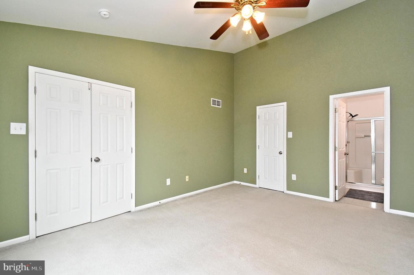 716 Thornhill Drive photo 23