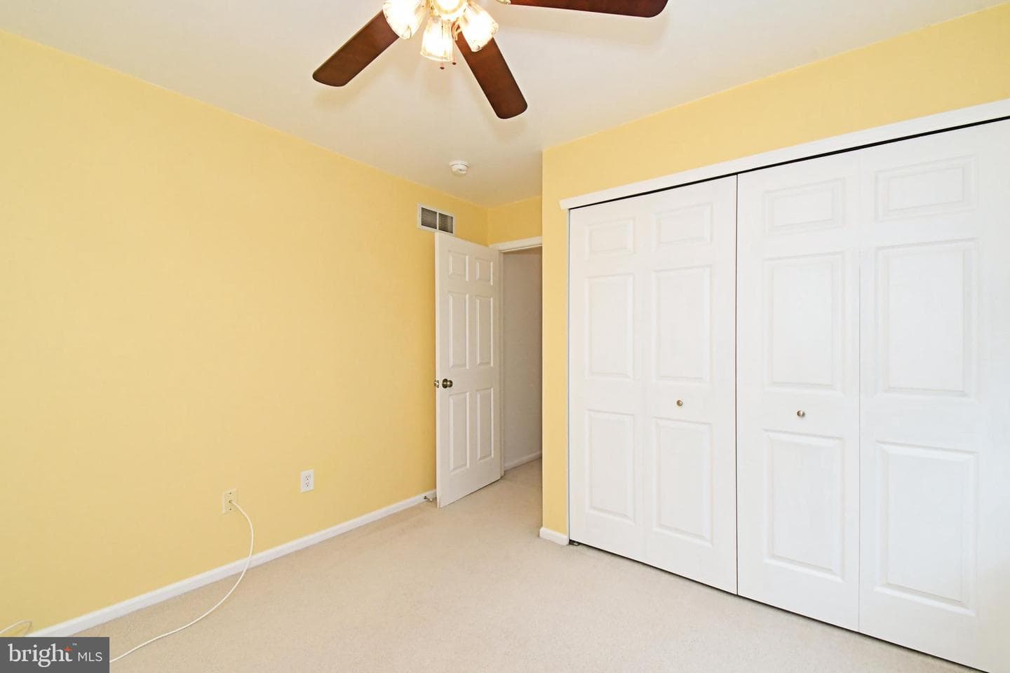 716 Thornhill Drive photo 29
