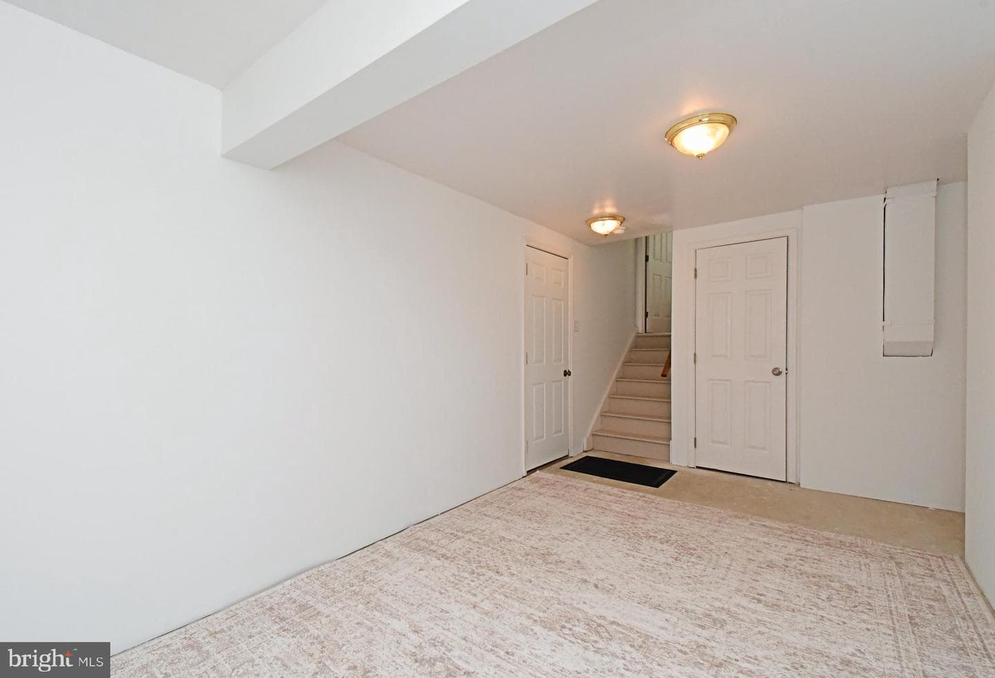 716 Thornhill Drive photo 34