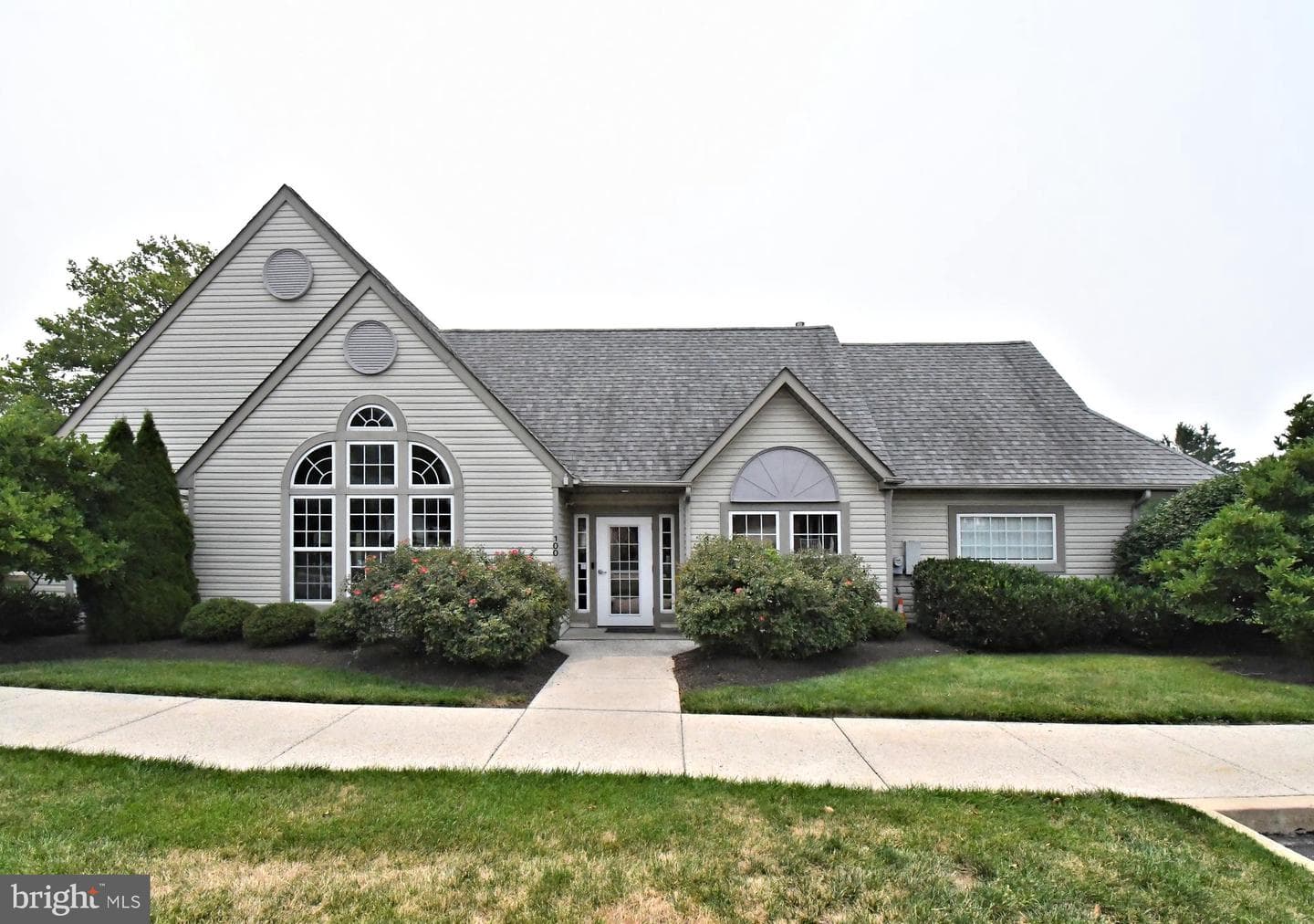 716 Thornhill Drive photo 40
