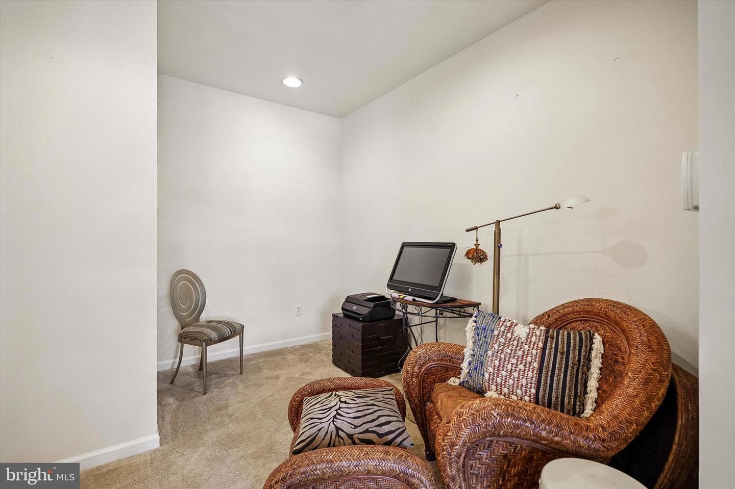 506 Carson Terrace photo 8