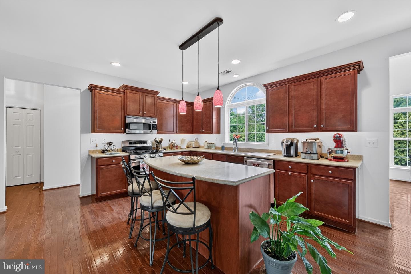1100 Autumnview Lane photo 23