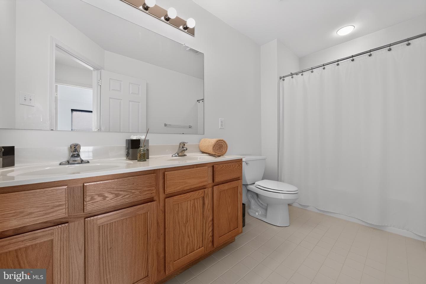 1100 Autumnview Lane photo 37