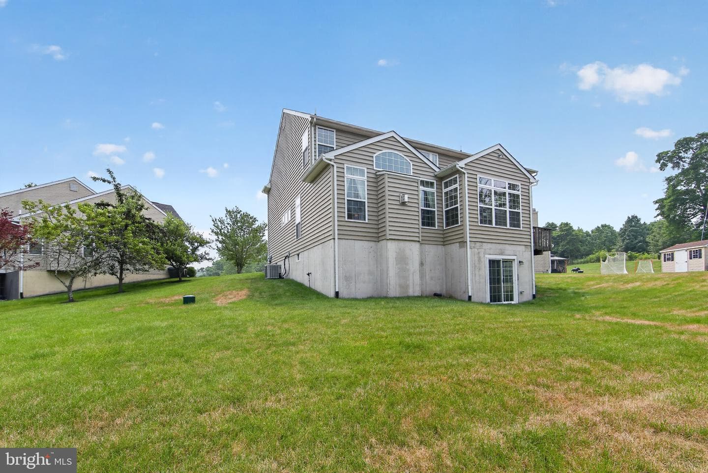 1100 Autumnview Lane photo 40