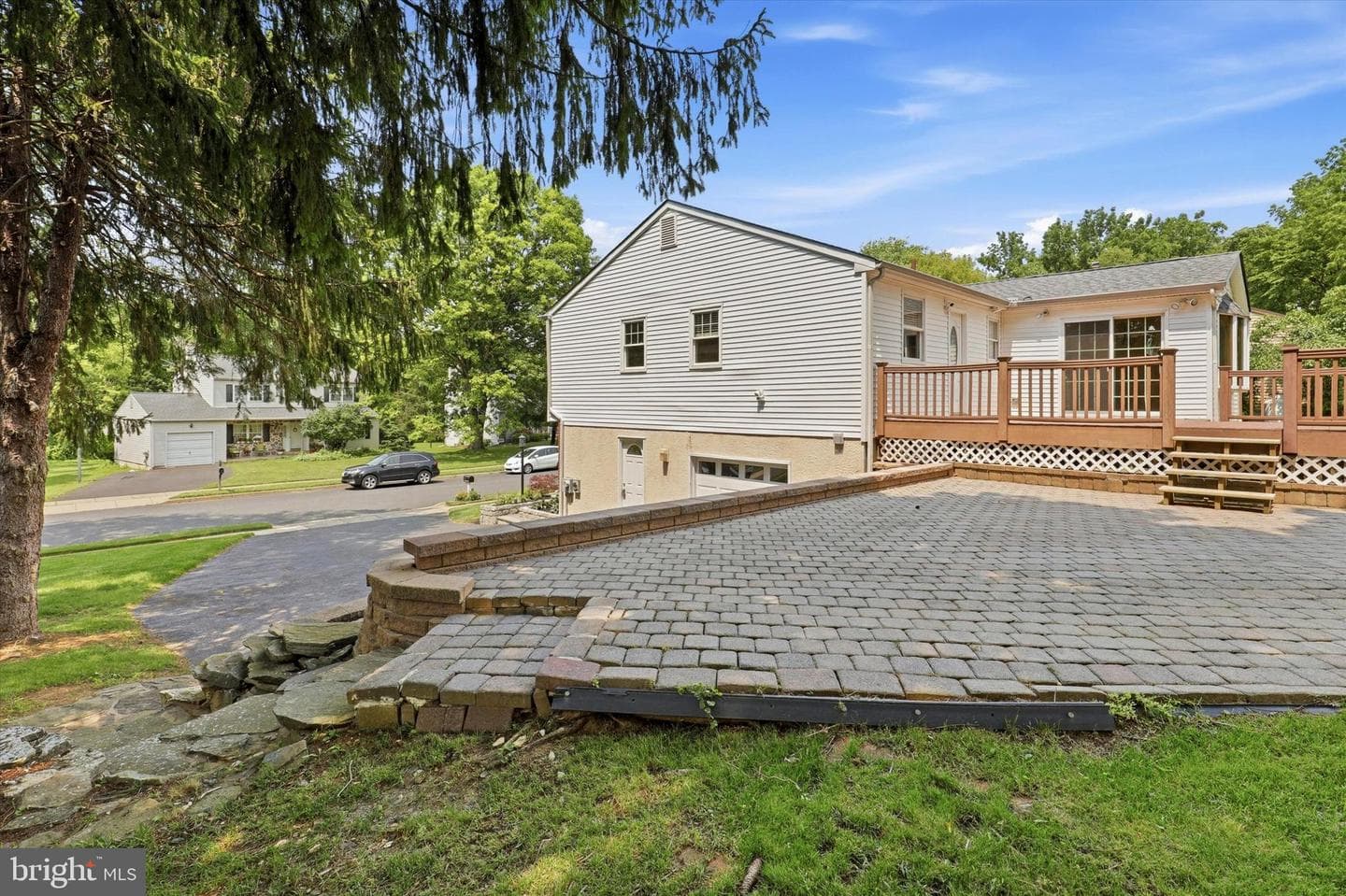 737 Vance Drive photo 32