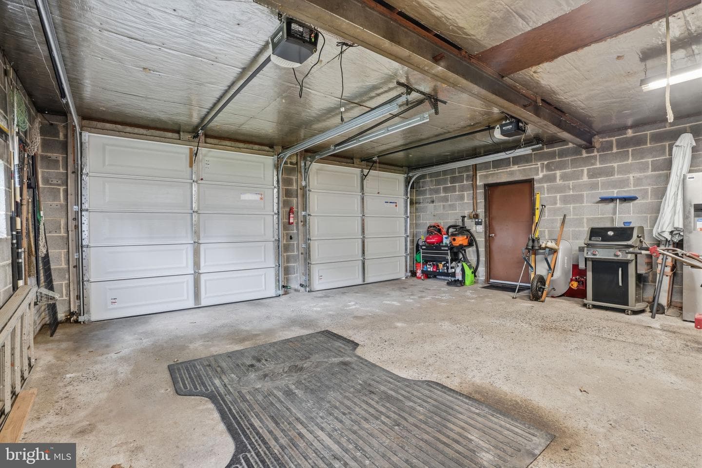 2601 Broadway Avenue photo 26