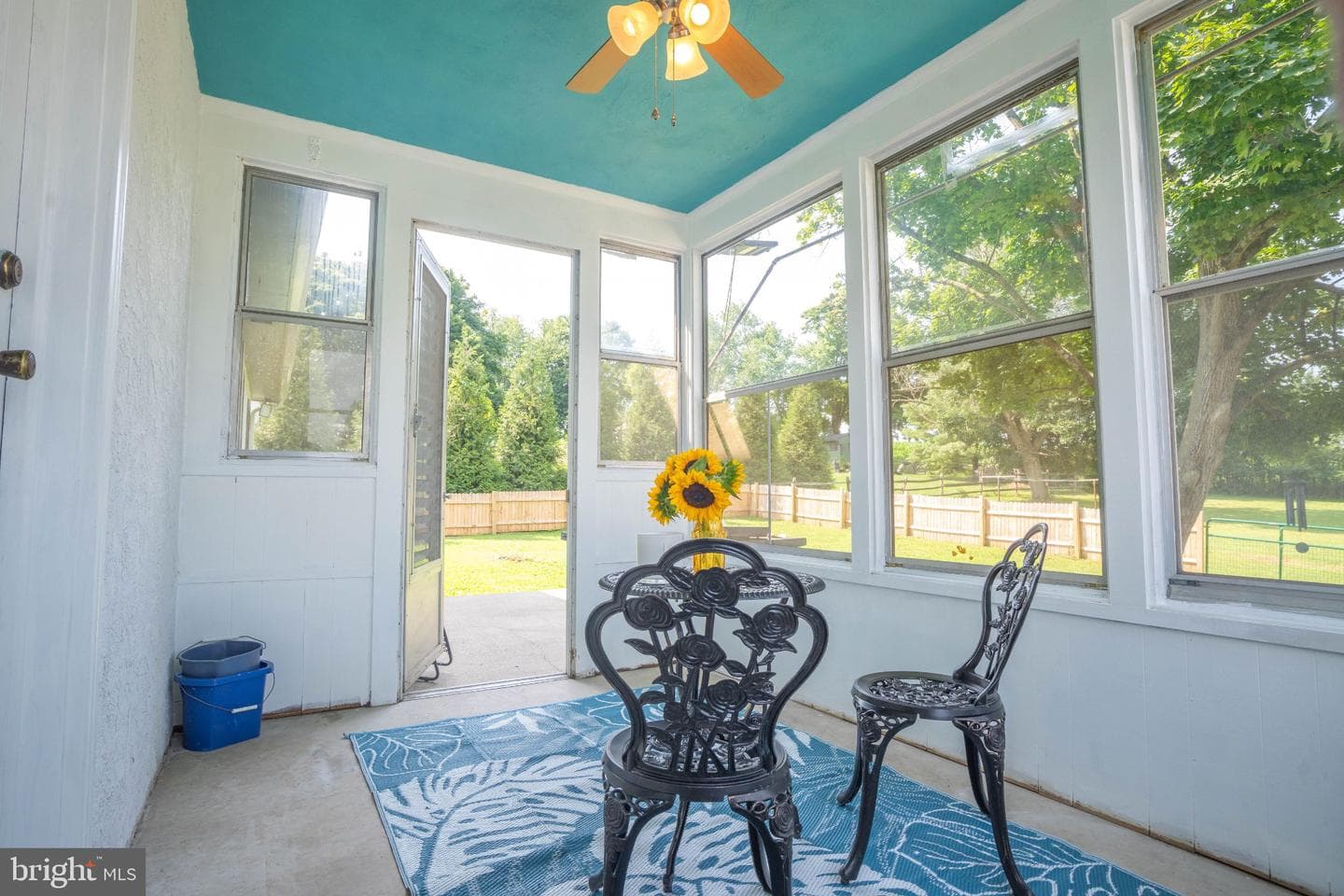 882 Allentown photo 26
