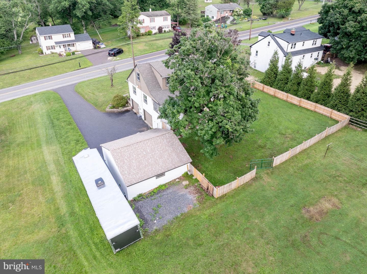 882 Allentown photo 6
