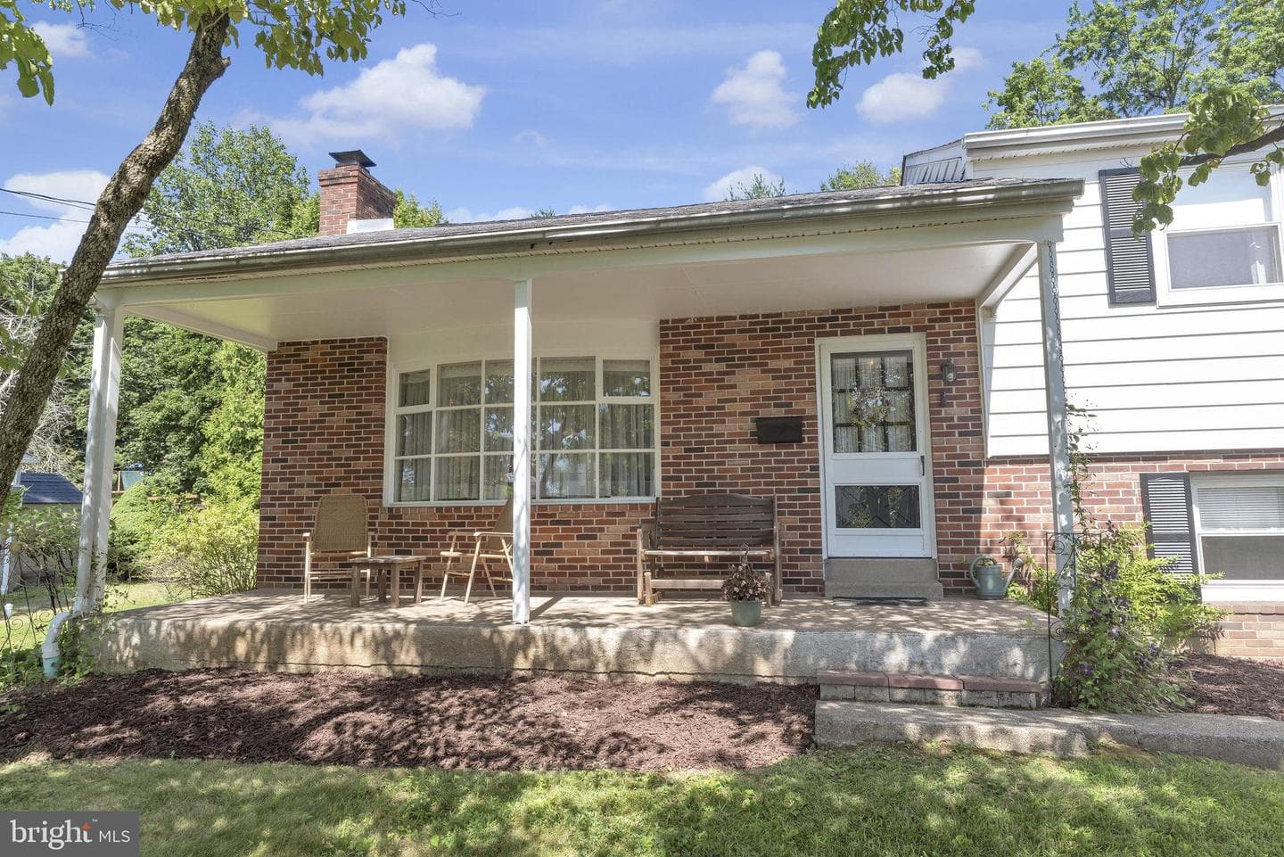 622 Knoll Drive photo 3