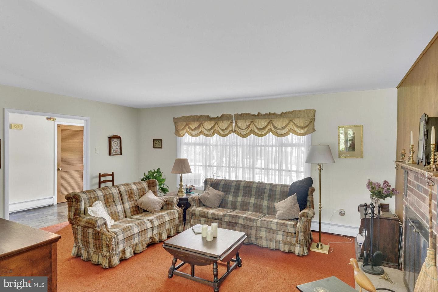 622 Knoll Drive photo 8