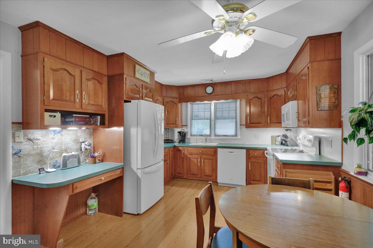 1063 Hale Street photo 11