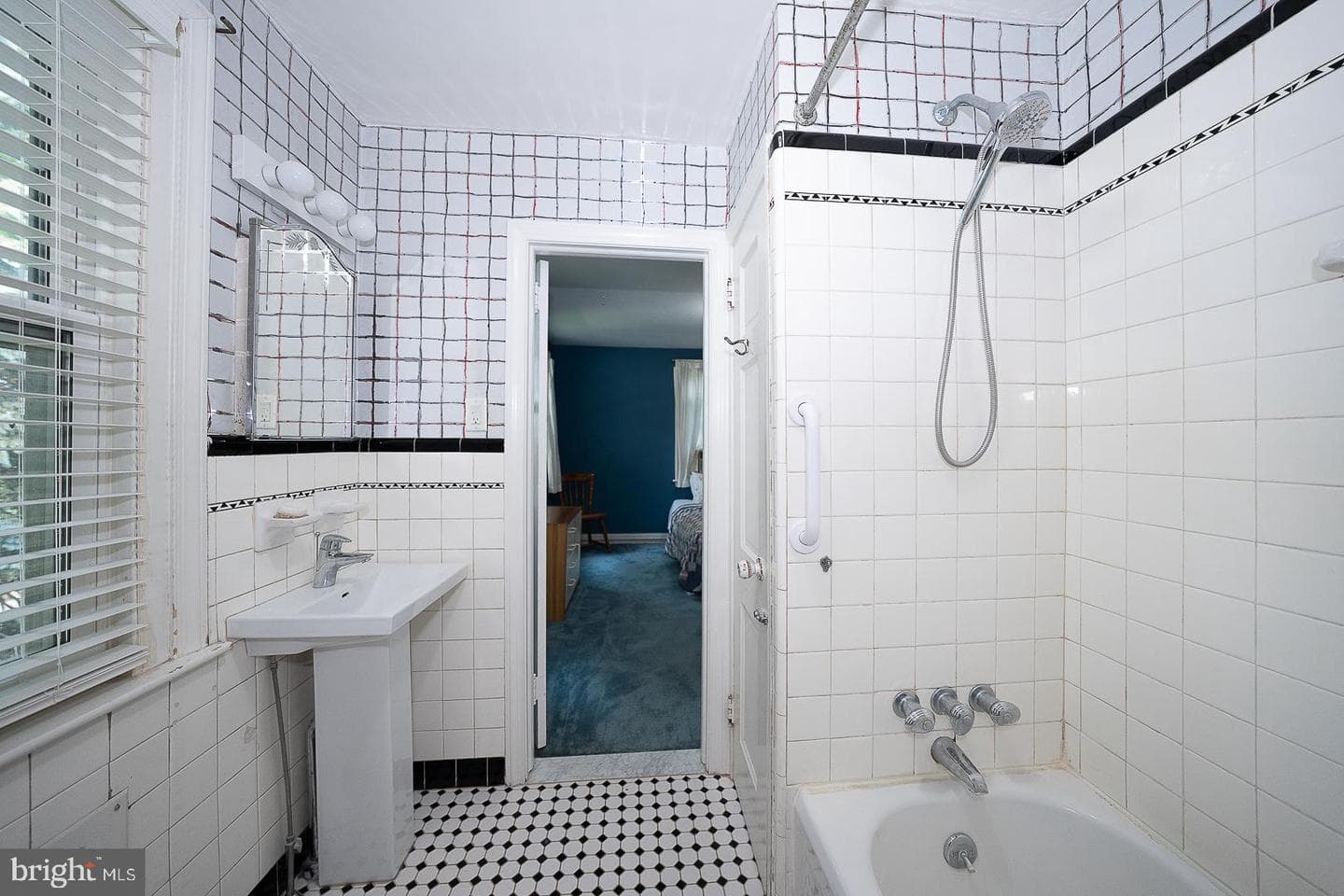52 Rock Glen Road photo 13