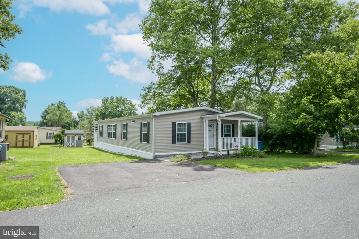 605 Willow Drive photo 33