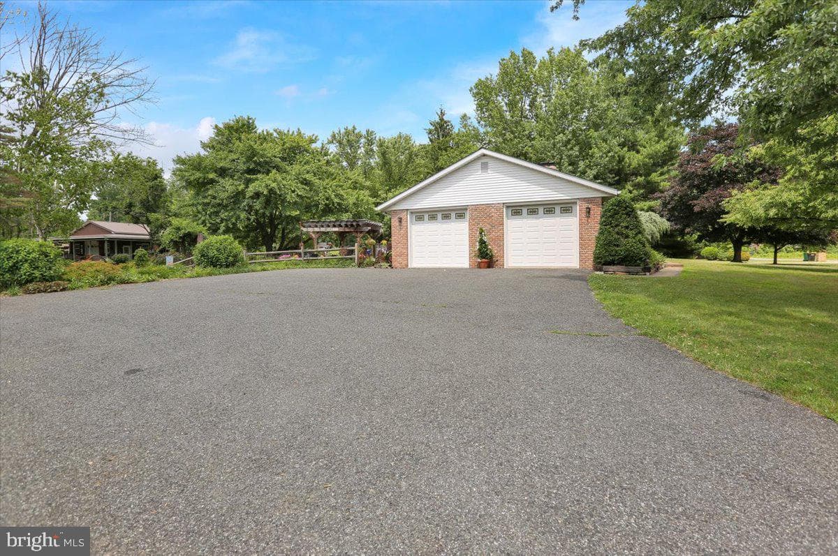 1097 Soffa Road photo 48