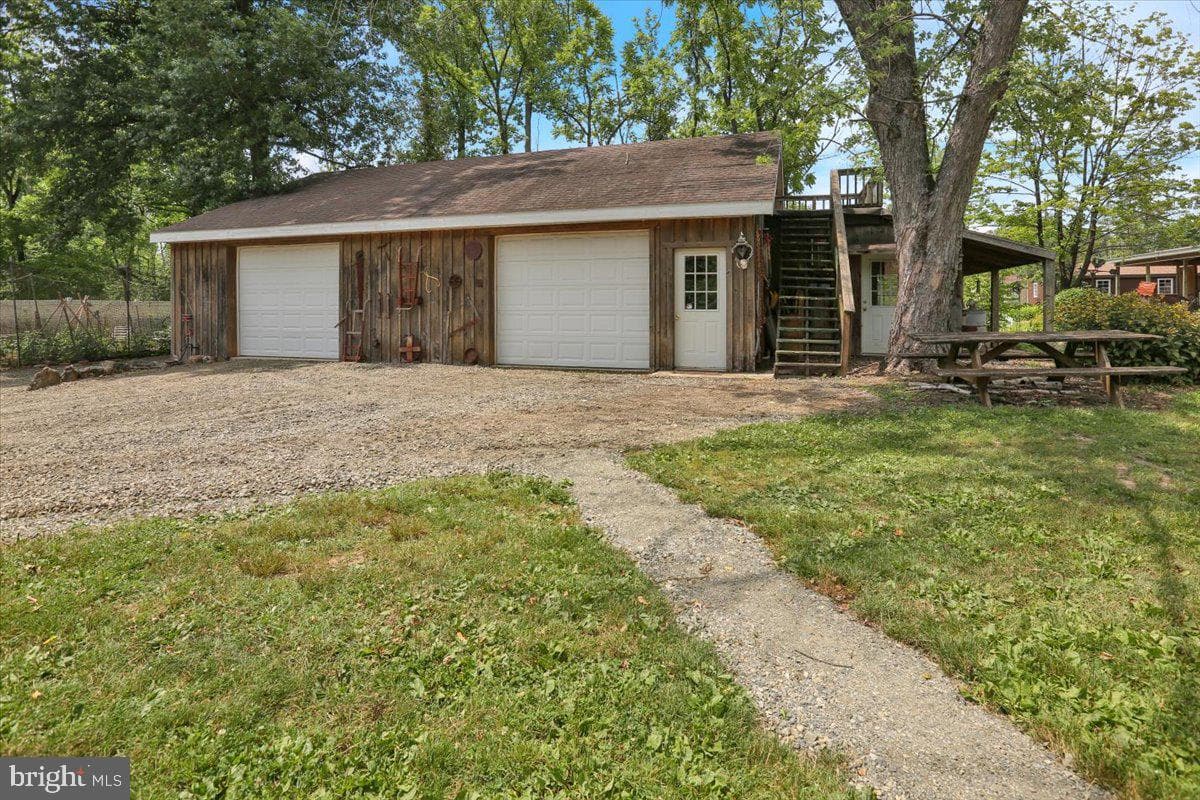 1097 Soffa Road photo 6