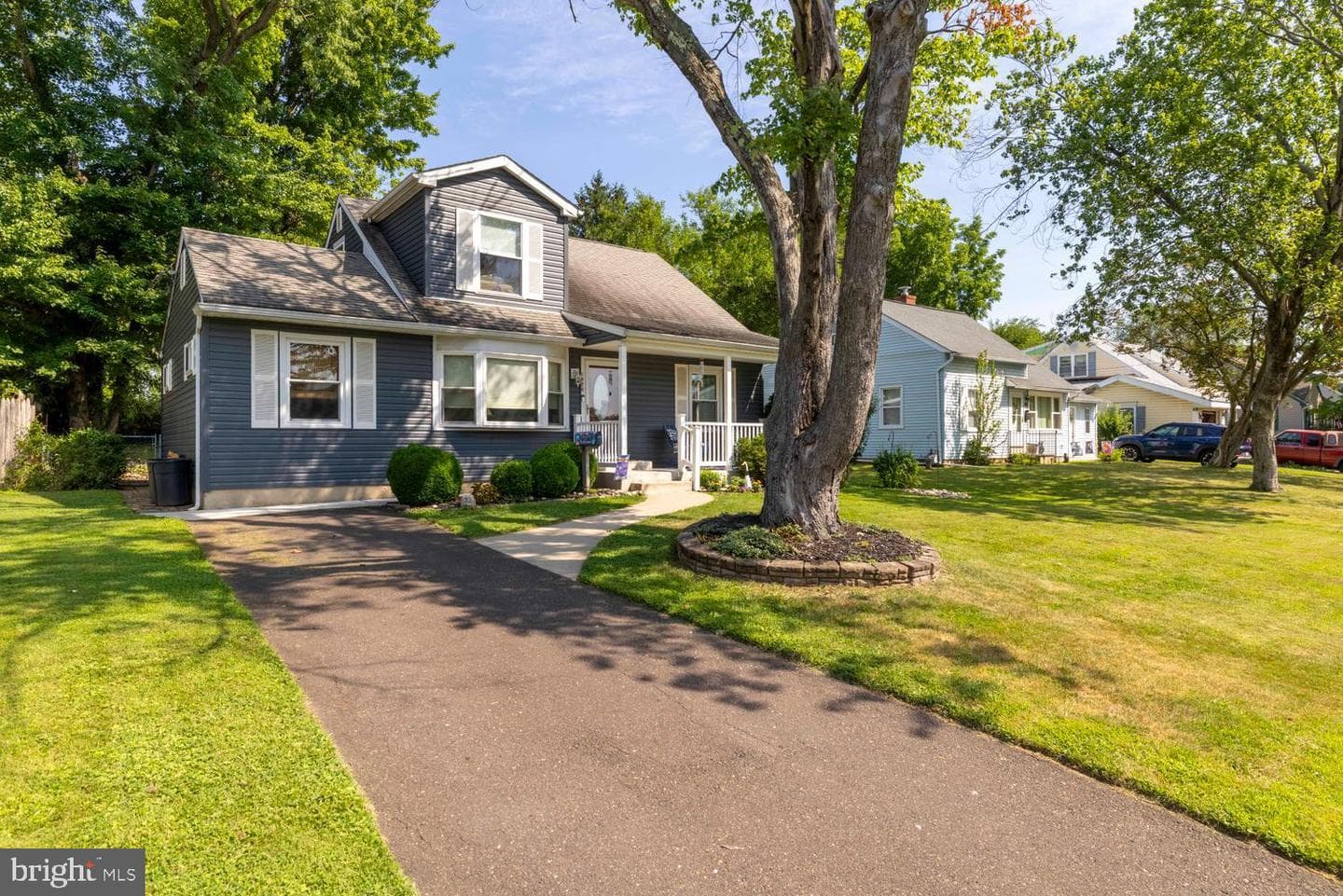 1826 Coolidge Avenue photo 35
