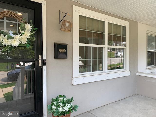 423 E Tenth Avenue photo 3