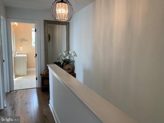 423 E Tenth Avenue photo 33