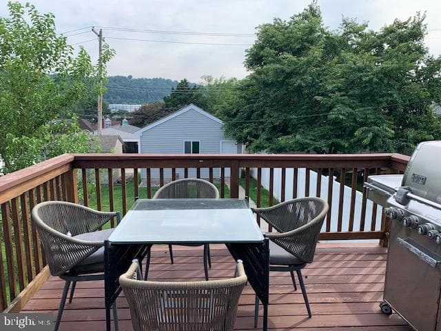 423 E Tenth Avenue photo 42
