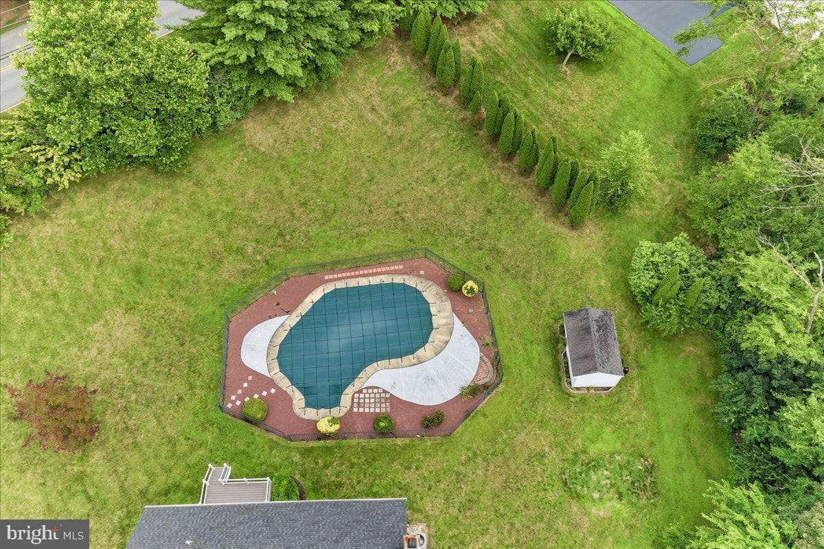310 Country Ridge Drive photo 50
