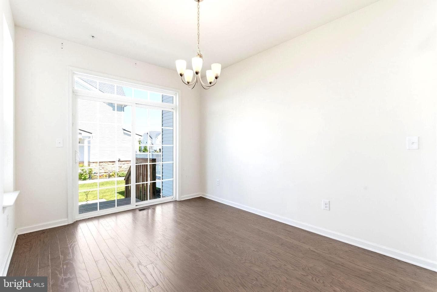423 Barclays Way photo 23