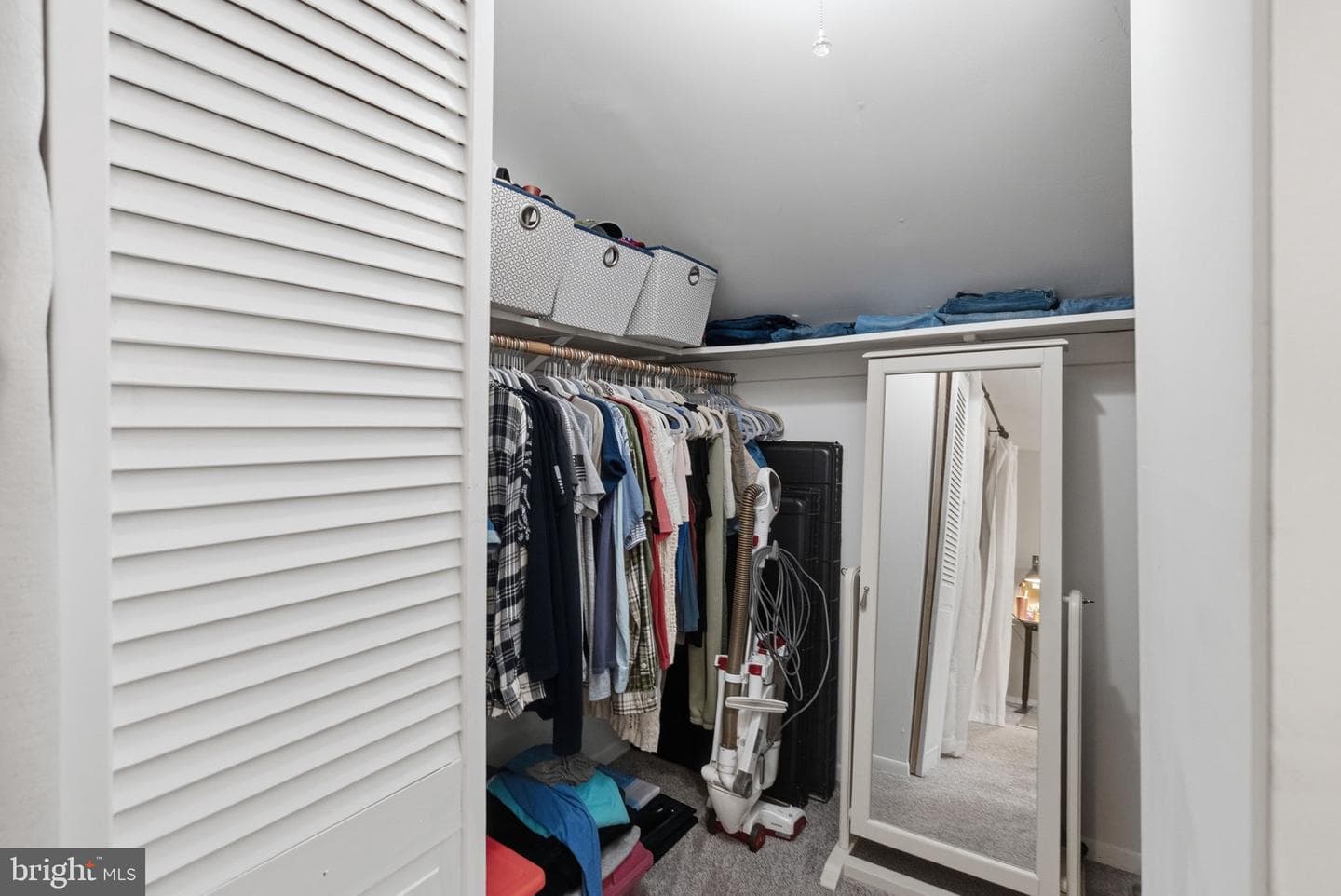 146 Larchwood Court photo 23