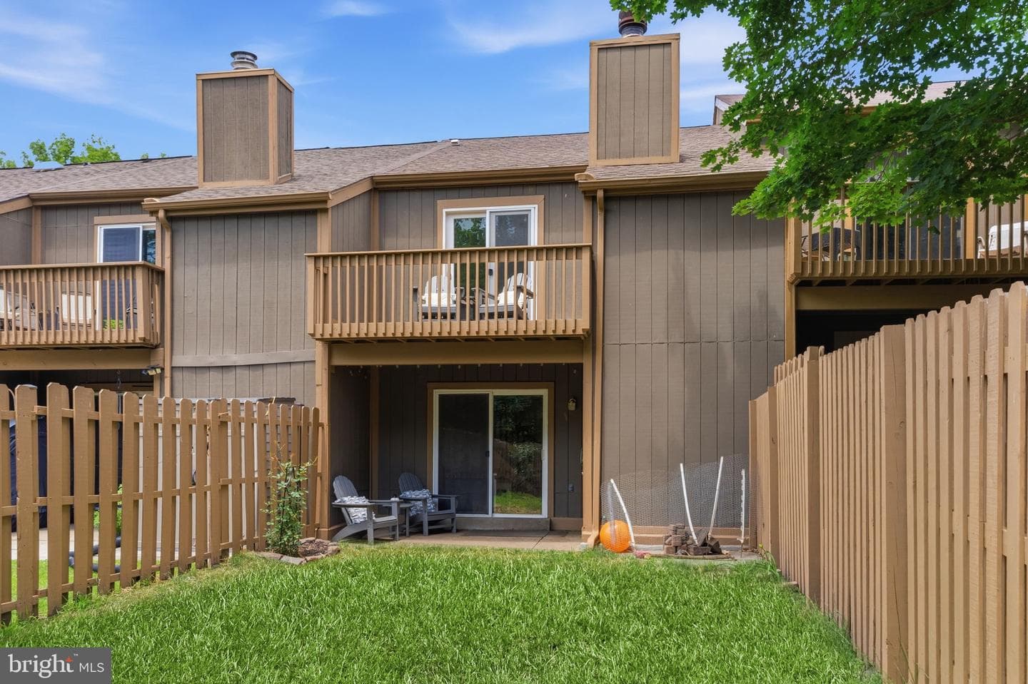 146 Larchwood Court photo 34