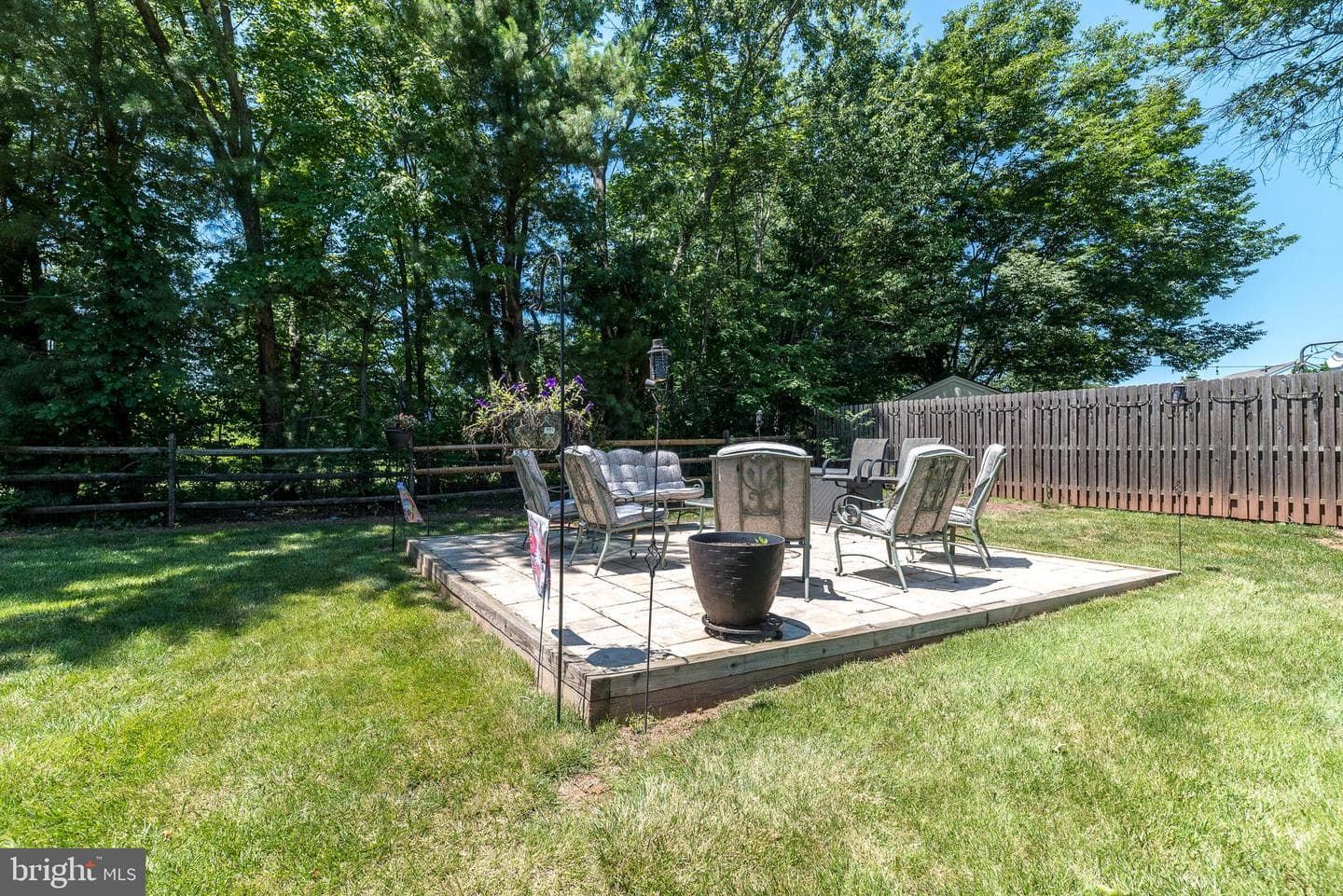582 Weikel Road photo 28