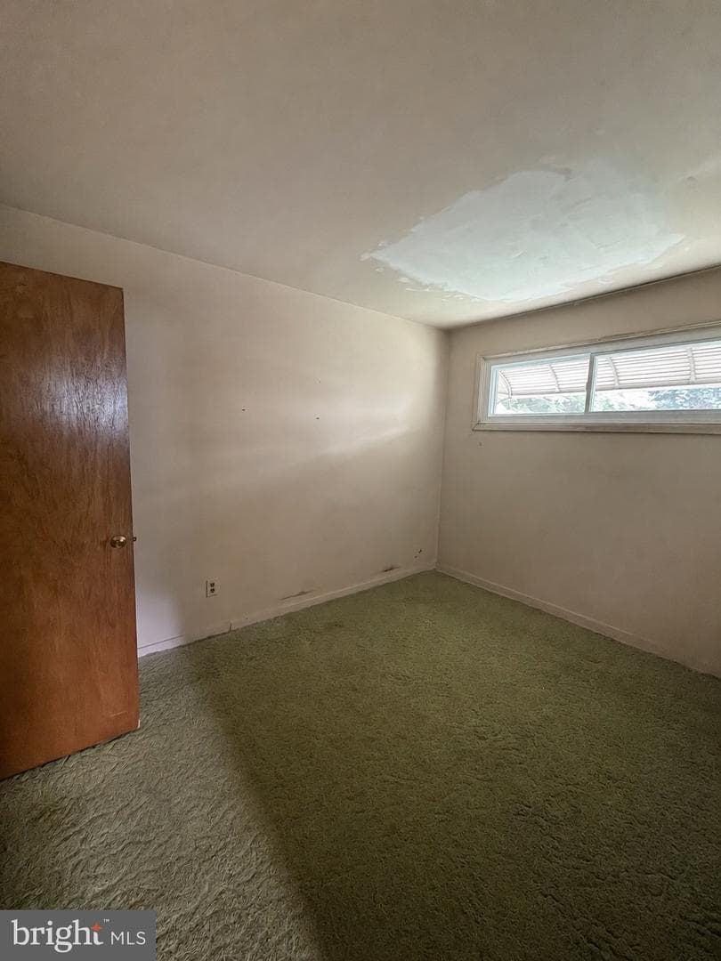 210 Fern Avenue photo 11
