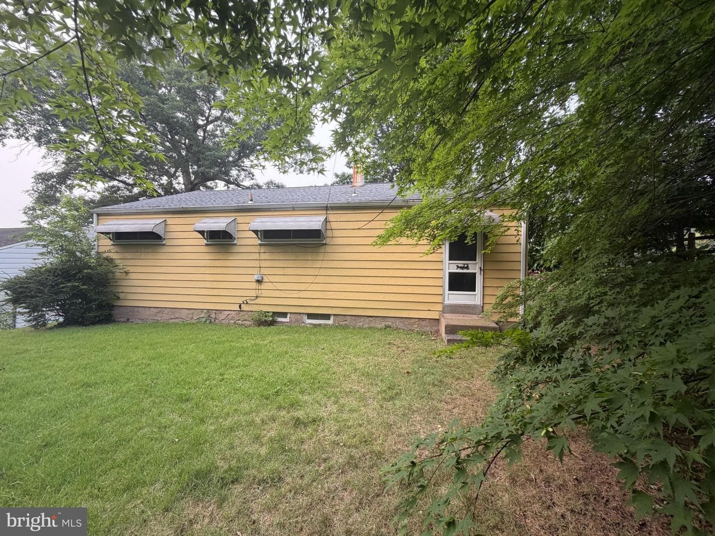 210 Fern Avenue photo 4