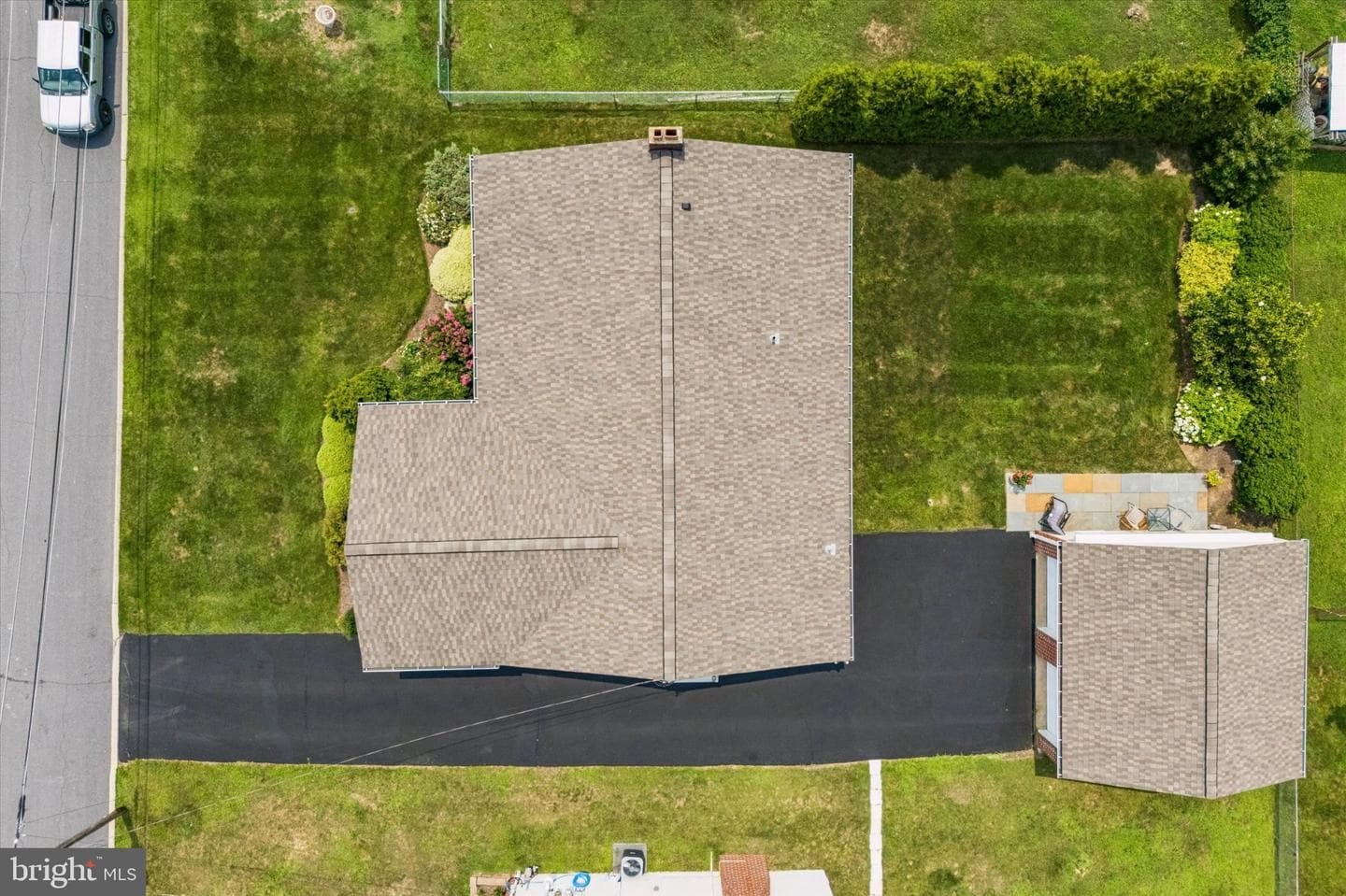 906 H Avenue photo 27