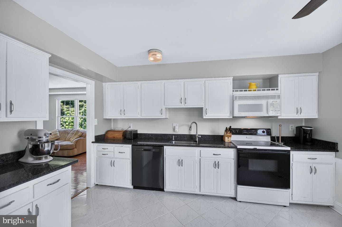 25 Iroquois Drive photo 14