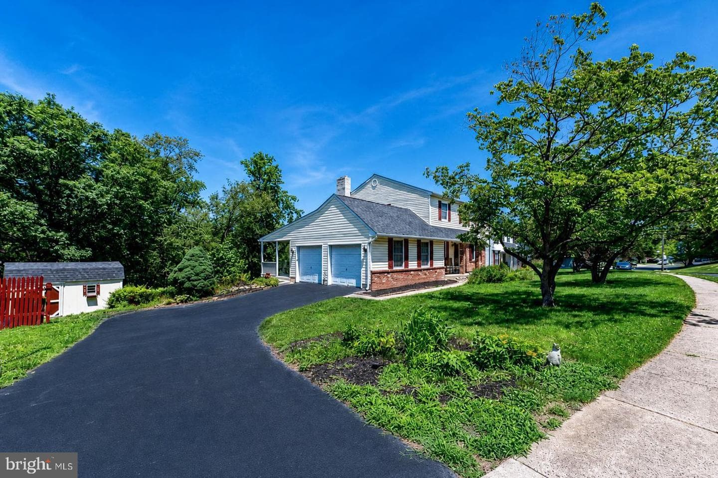 25 Iroquois Drive photo 3