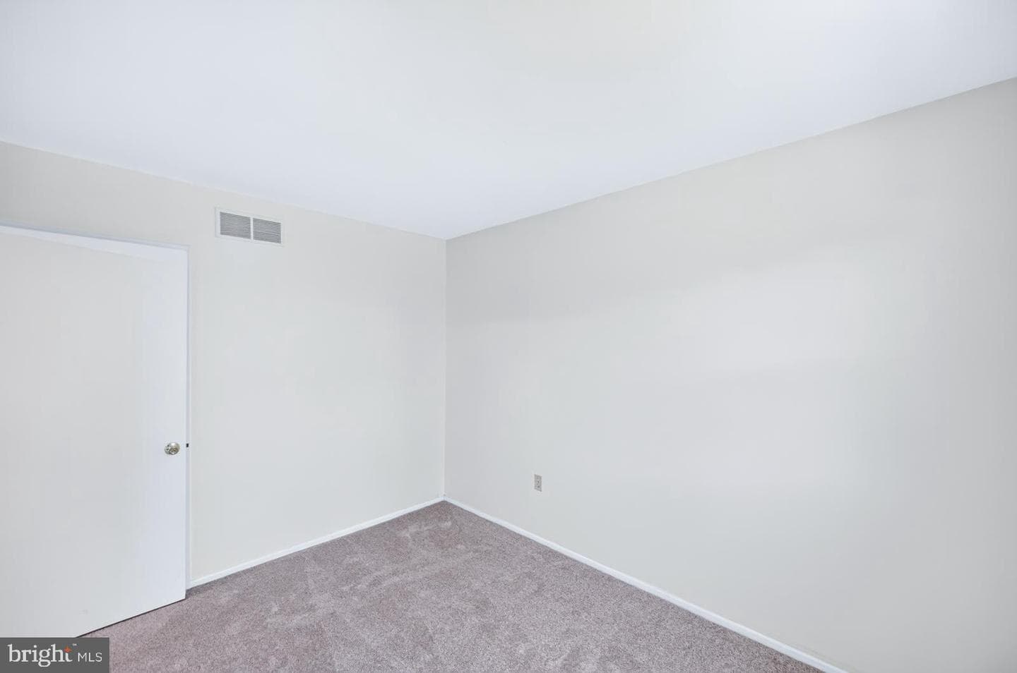25 Iroquois Drive photo 40