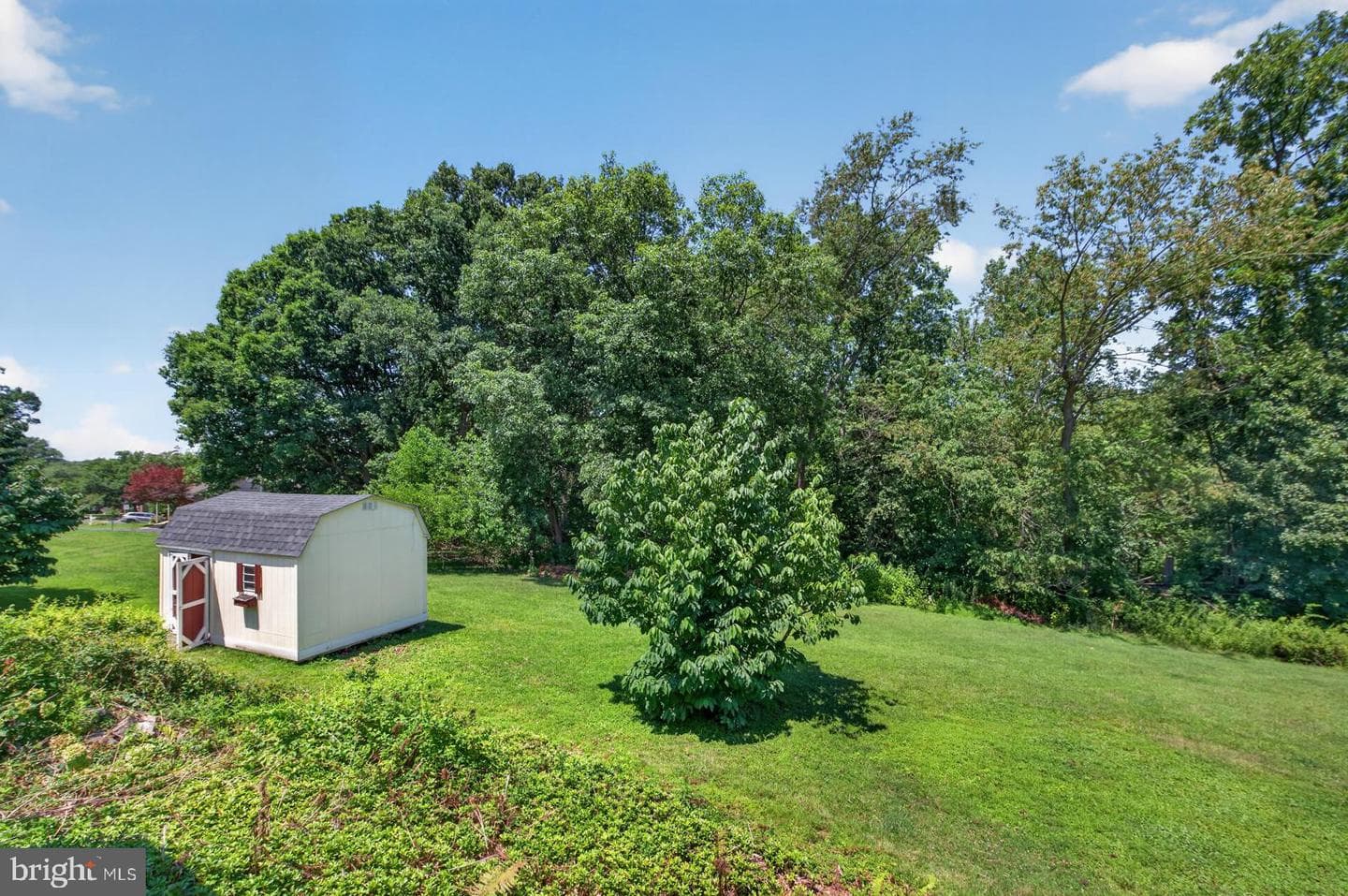 25 Iroquois Drive photo 58