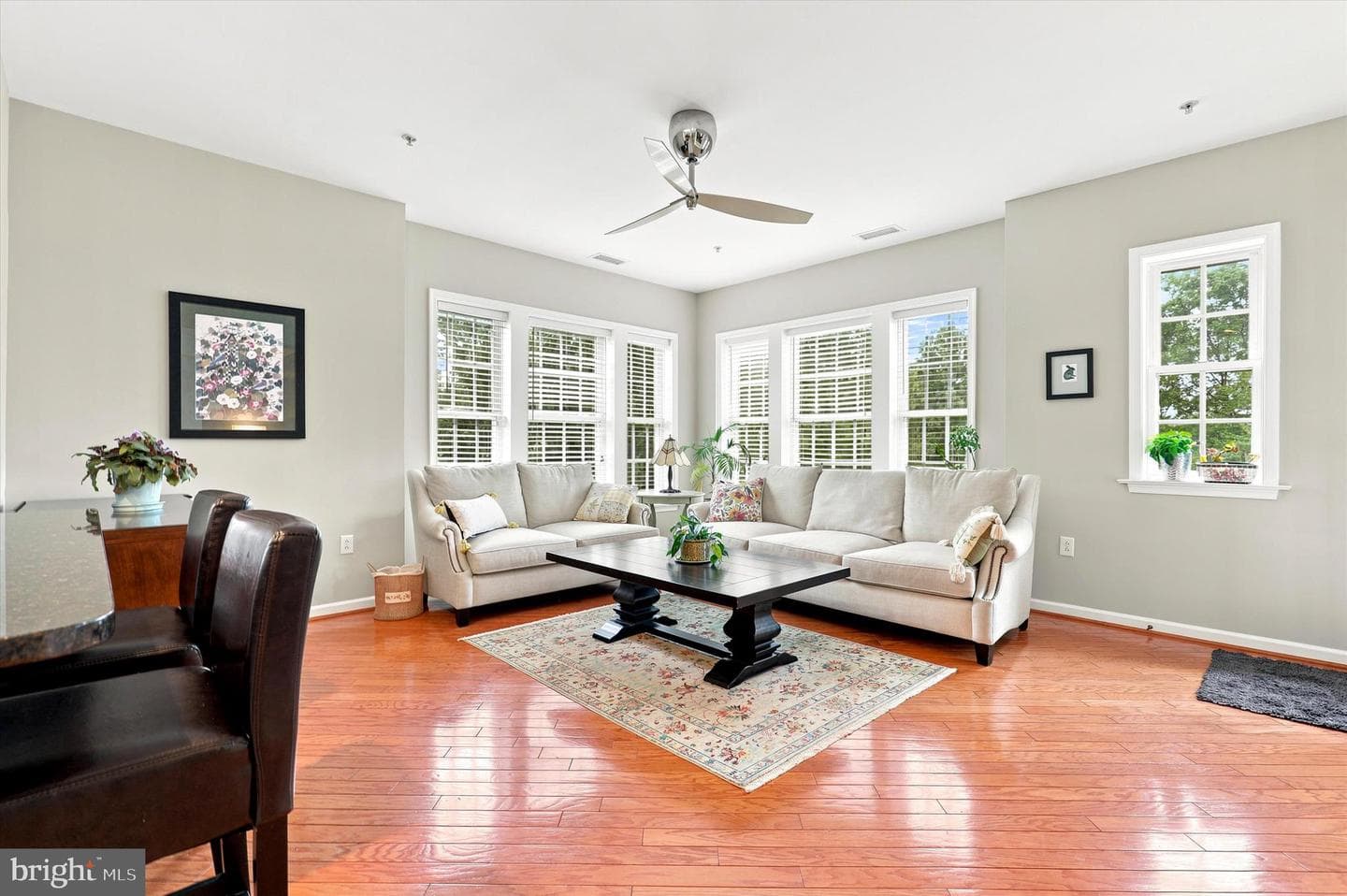 6107 Lilac Court photo 2