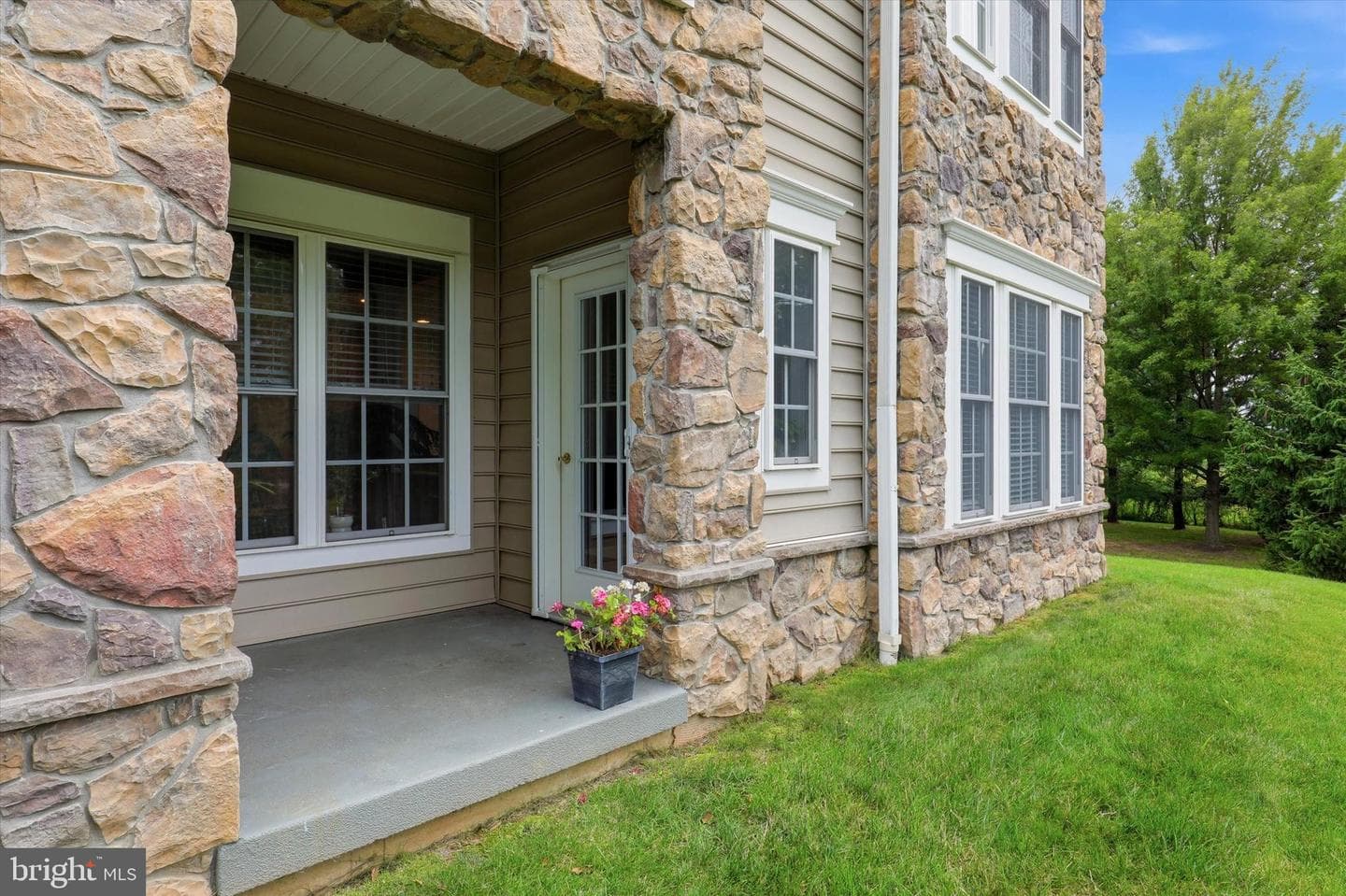 6107 Lilac Court photo 23