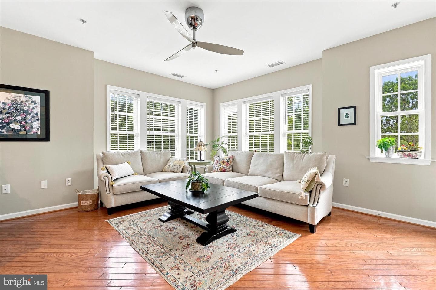 6107 Lilac Court photo 4