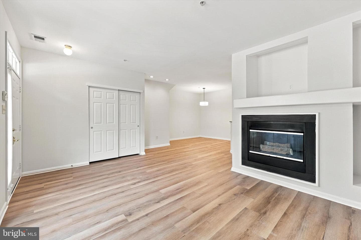 505 Dresher Woods Drive photo 4