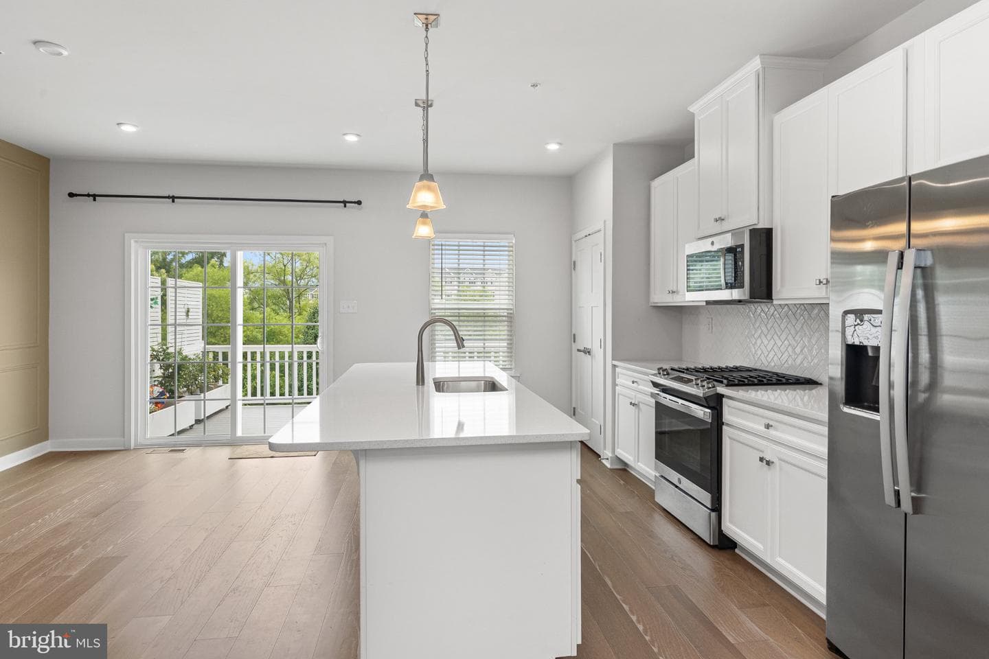 82 Hunters Drive photo 10