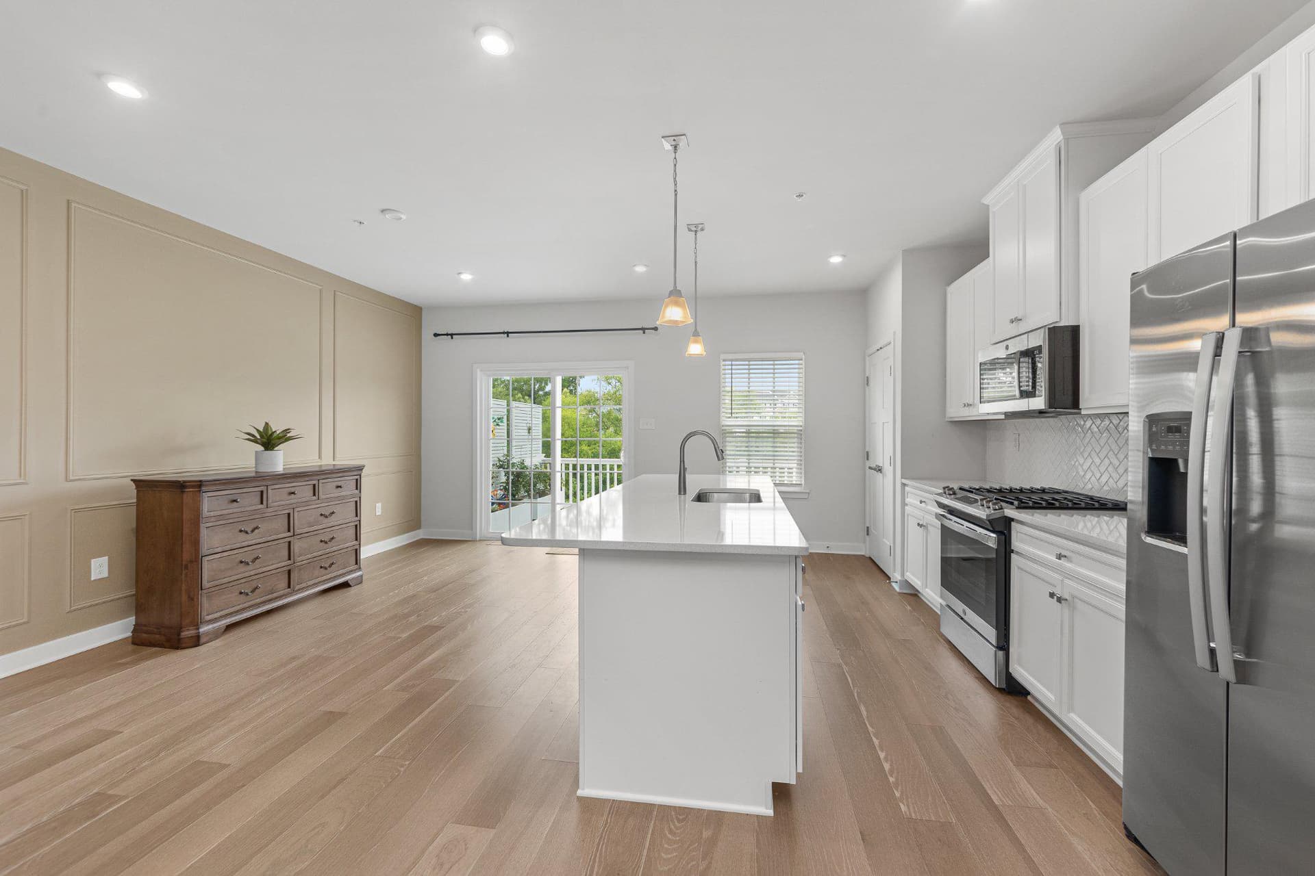 82 Hunters Drive photo 9