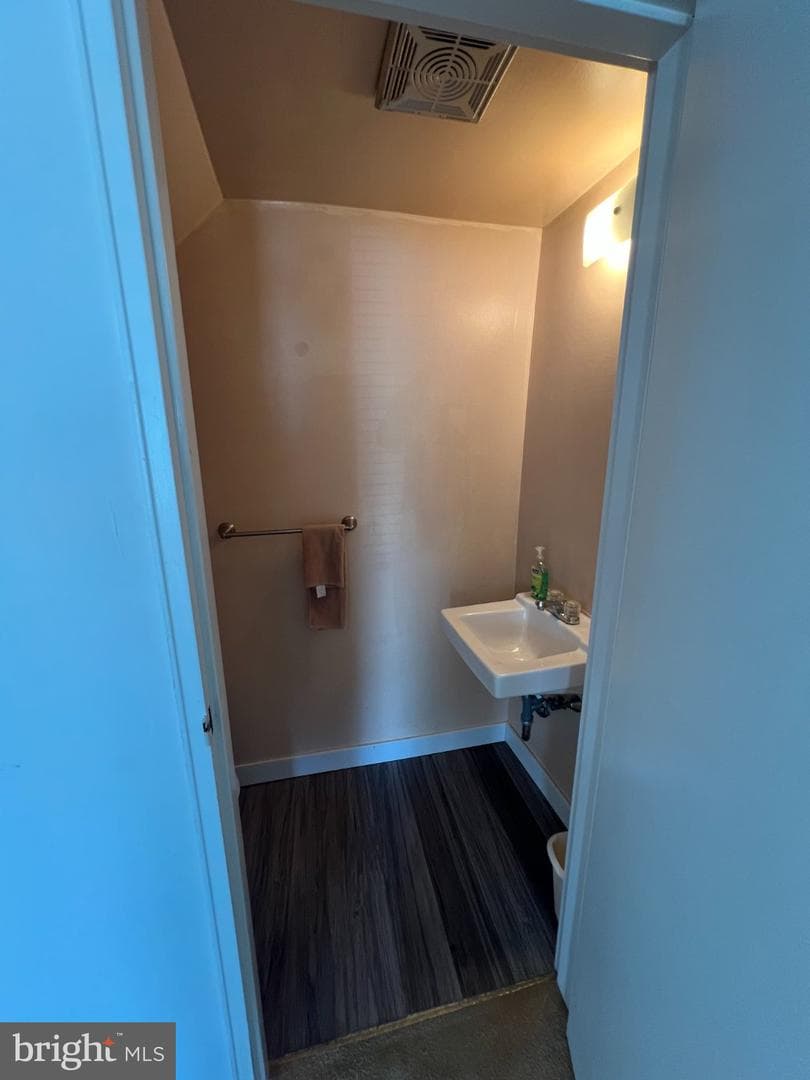 808 Middleton Place photo 18