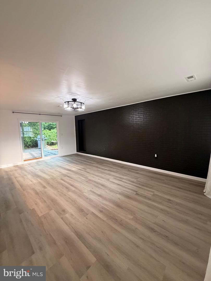 249 Bryans Road photo 8