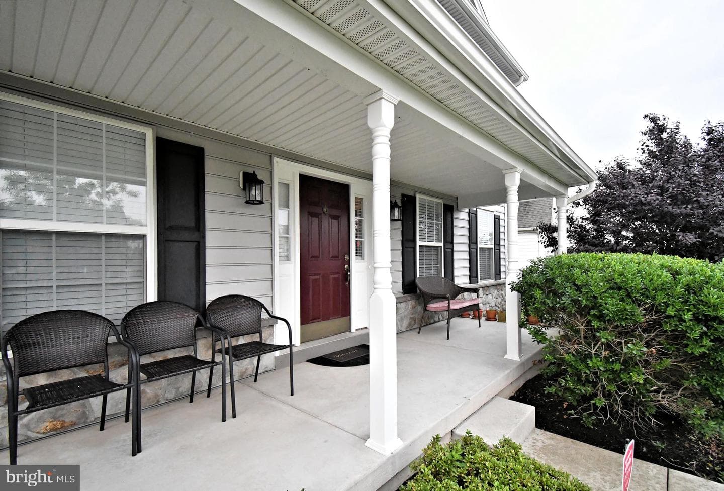 245 Sumner Court photo 3