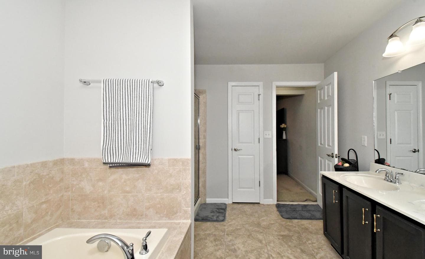 245 Sumner Court photo 34