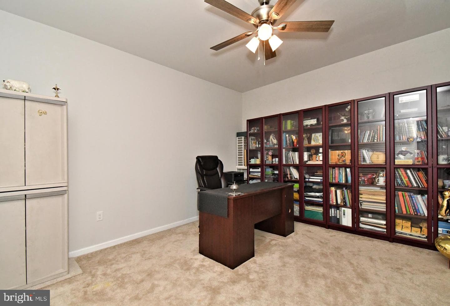 245 Sumner Court photo 5