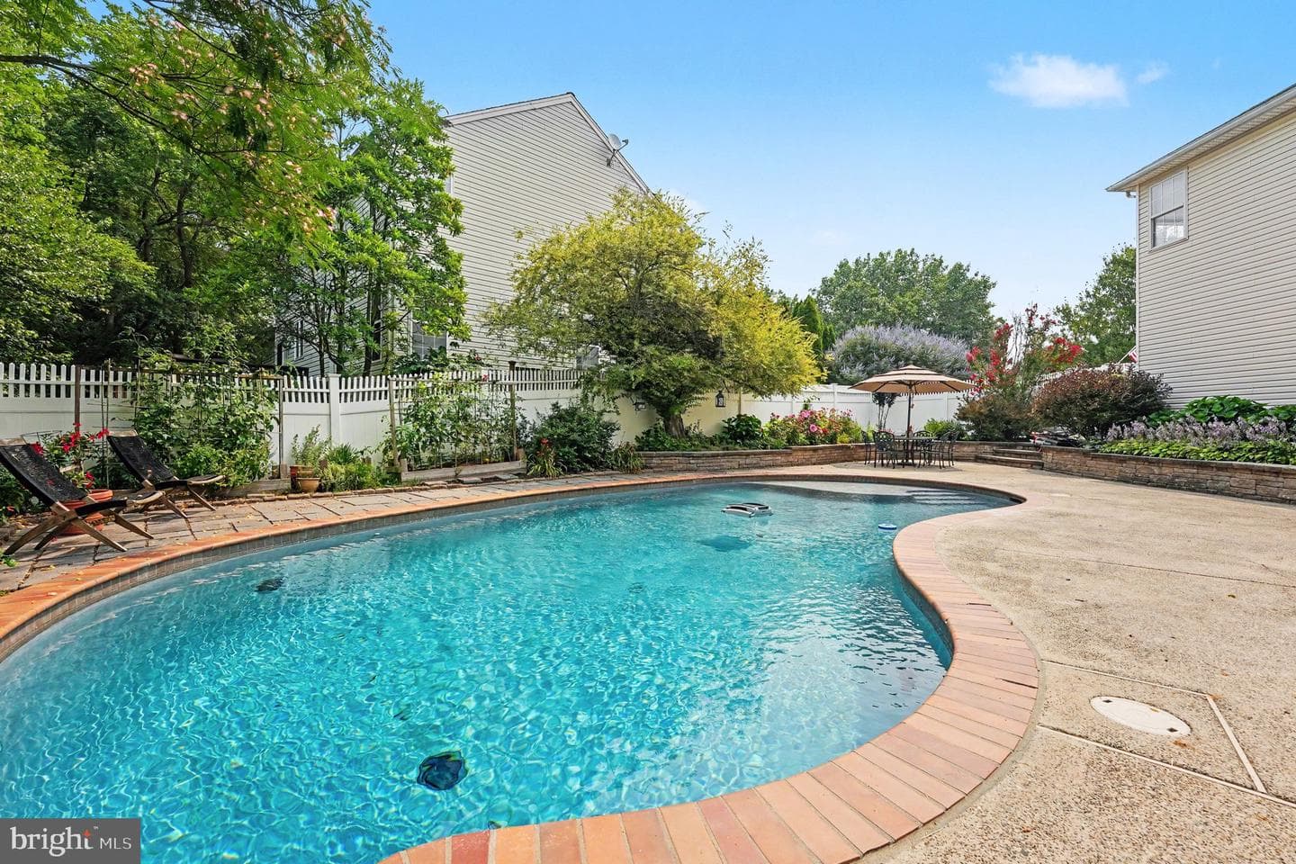 56 Long Meadow Road photo 38