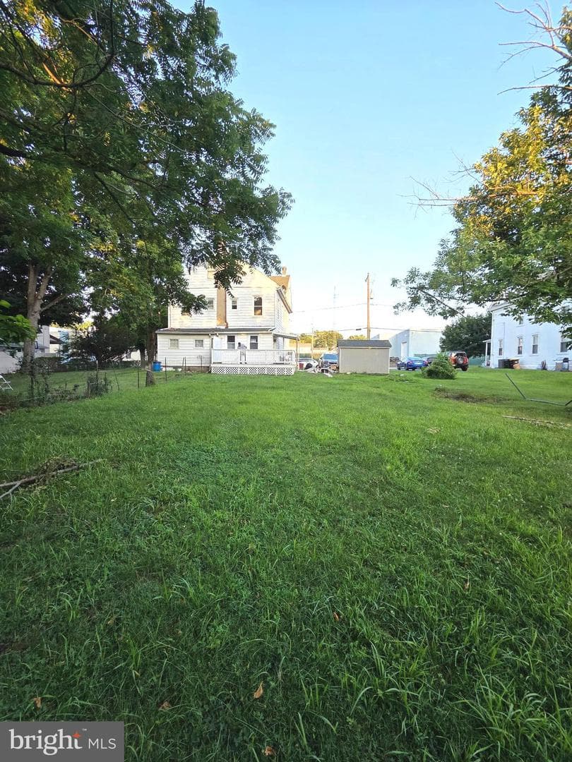 204 Elm Avenue photo 7